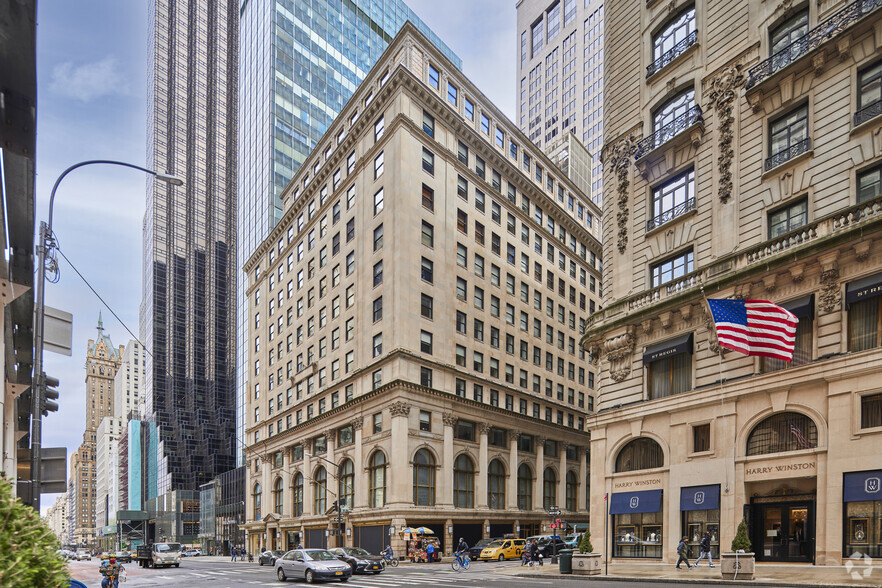 711-Fifth-Ave-New-York Image of 711 Fifth Avenue in NYC. Home of the Core Club.